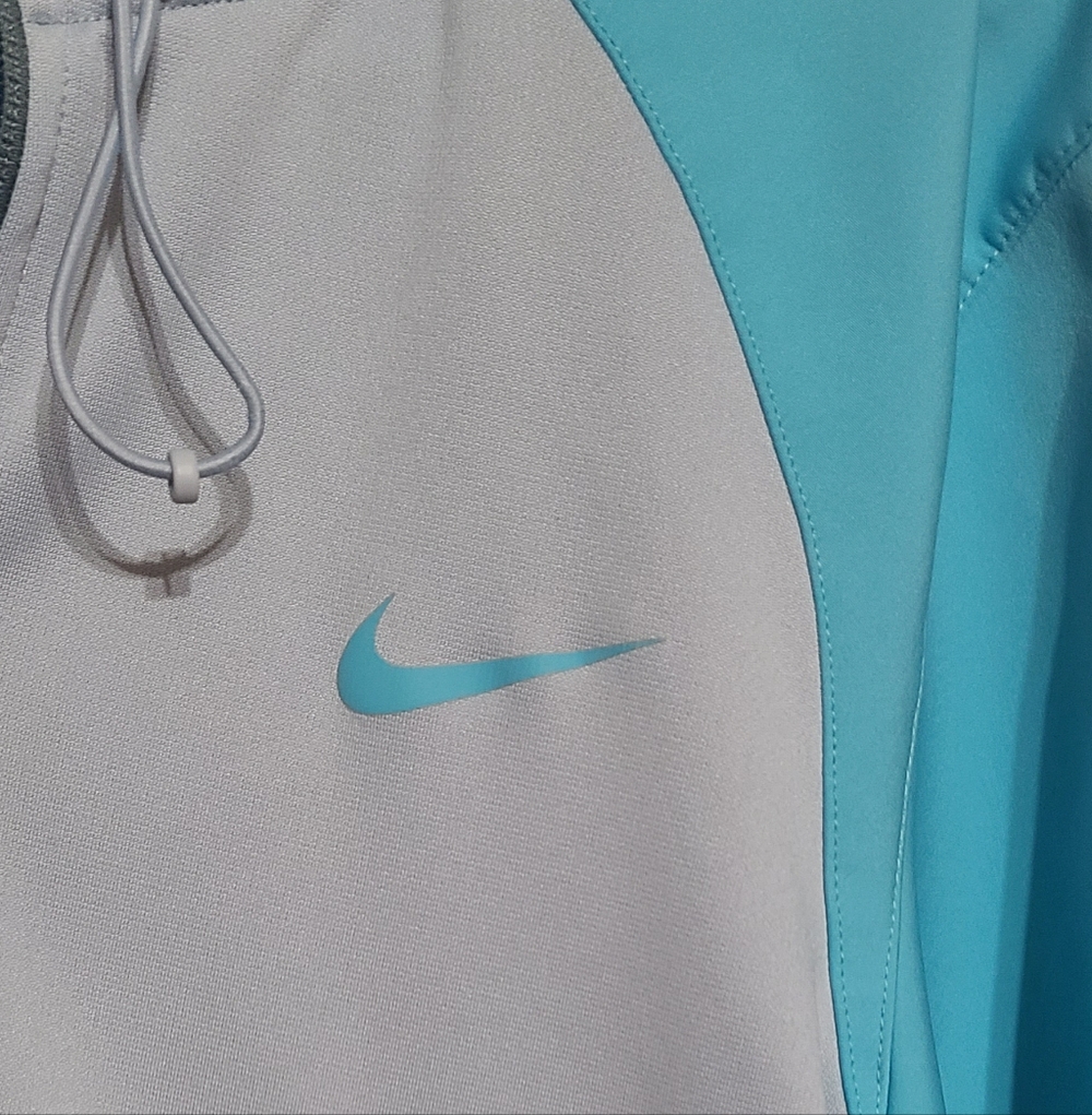 Nike Jacket - Picture 2 of 5